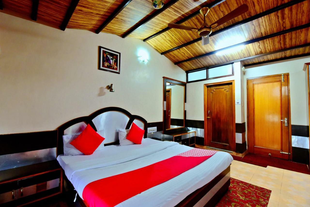 Oyo 26909 Hotel Paras Mandi Buitenkant foto